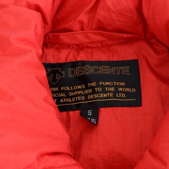 Vintage Y2K Descente Red & Grey Ski Jacket - Picture 8 of 14